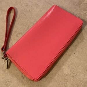 NWT Zip Around Pink Clutch Wristlet Wallet